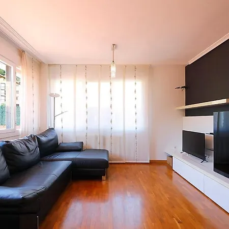 Junto A Aizkorri Appartement
